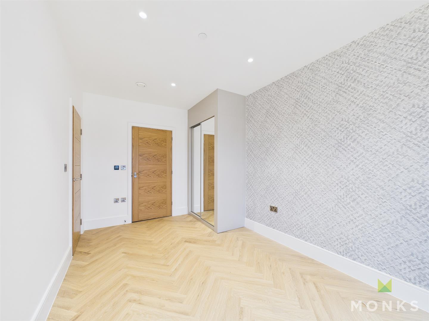 Penthouse 38 Old Coleham Court, Shrewsbury, SY3 7BS For Sale